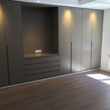 Kleiderschrank