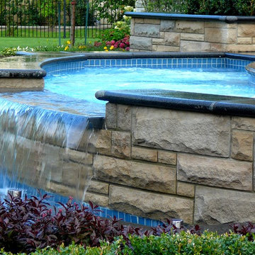 Entertaining-Oriented Contemporary Estate