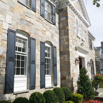 Plymouth Custom Natural Stone Veneer Blend