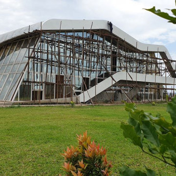 Edge House