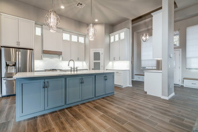 Inspiration for a transitional kitchen remodel in Oklahoma City