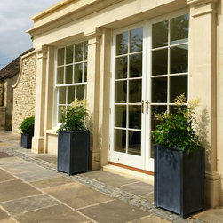 Garden Planters - Outdoor Plant Pots & Planters