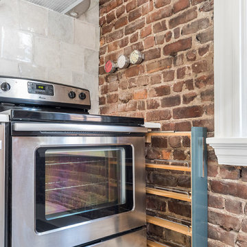 Floyd Ave (Fan) Unit B