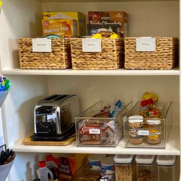 Walk-In Pantry Organize