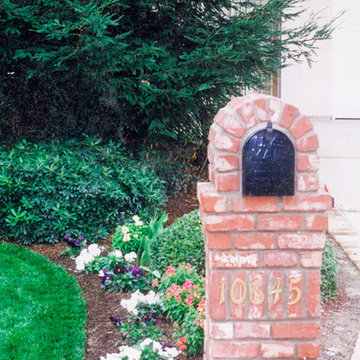 Brick, Stone & Stucco Mailboxes