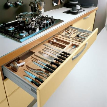 Modern Italian Custom Made Kitchens by LUBE