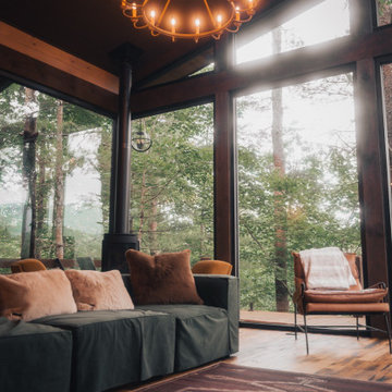 Vaulted Ceilings and Statement Lighting at Hidden Lake Lookout