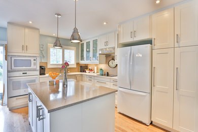 Inspiration for a coastal kitchen remodel in Ottawa