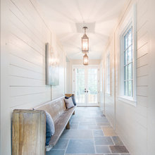 Mud room/Front Hall