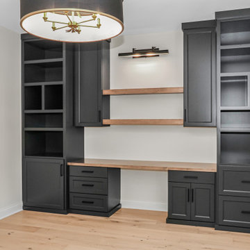 End Unit - Modern Luxury Transitional Rowhome | Heritage Place Naperville, IL
