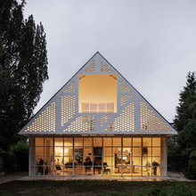 Back windows/door/extension styles