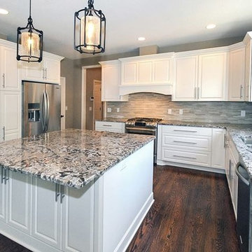 Before/After Main Level Remodel - Wedgewood Heights - Woodbury, MN