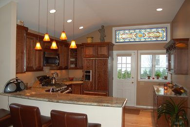Kitchen - modern kitchen idea in Boston
