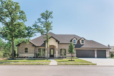 1206 Quarry Oaks Dr