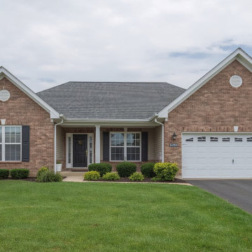 Single-Family Ranch House 17