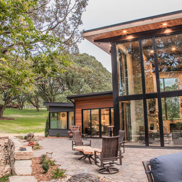 Twin Oaks Road Residence