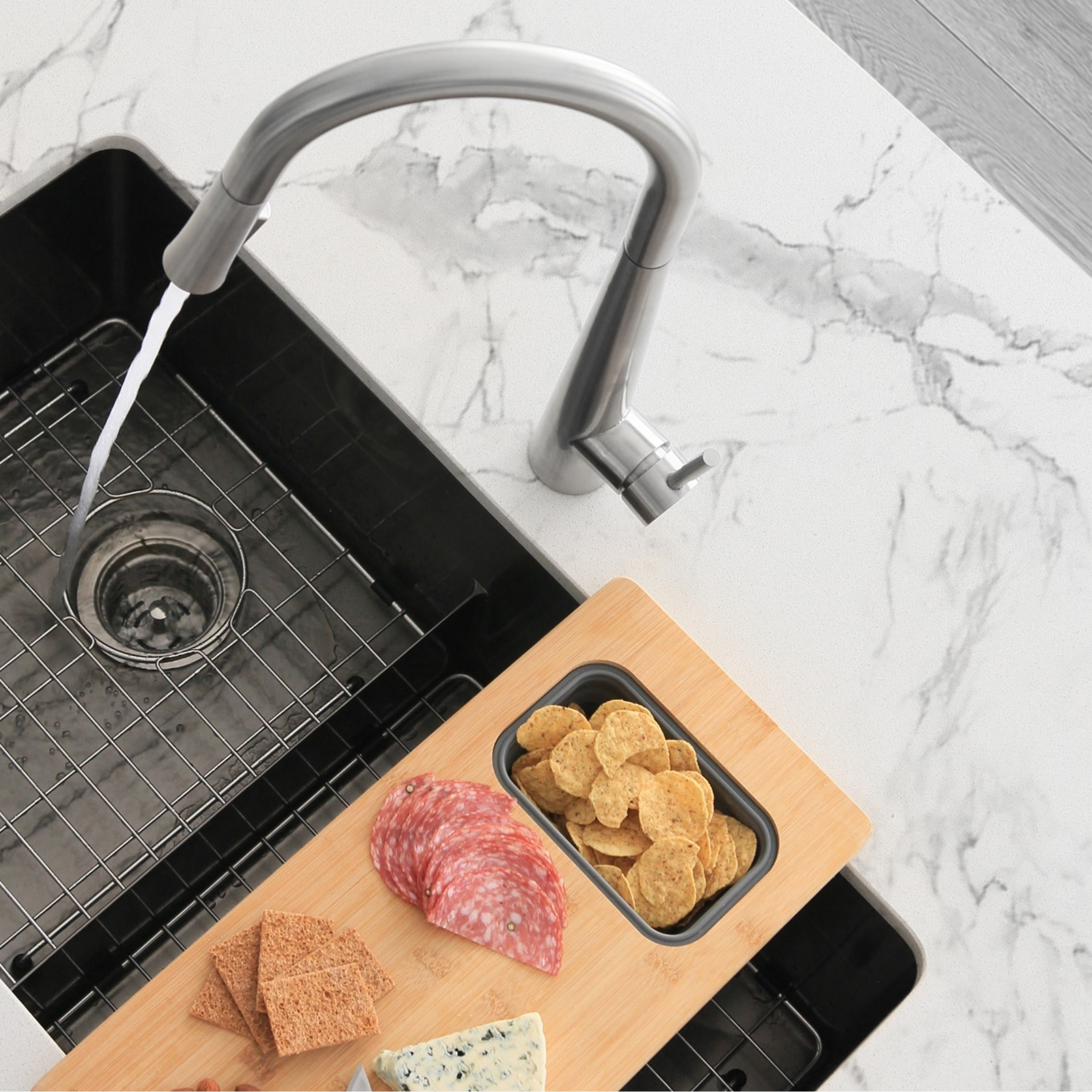 STYLISH Kitchen Sink Faucet Single Handle Pull Down Dual Mode Stainless Steel
