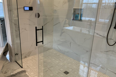 Bathroom - bathroom idea in Cleveland