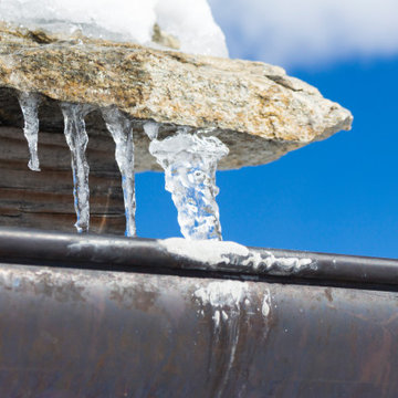 Roof & Gutter De-Icing