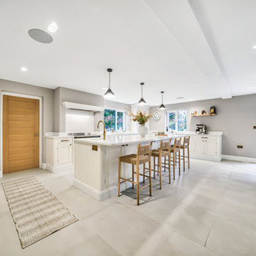 Belgravia Kitchen in Porcelain by Rever Kitchens