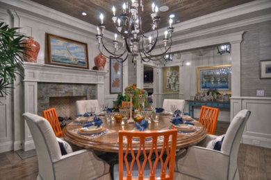 Inspiration for a timeless dining room remodel in Orange County