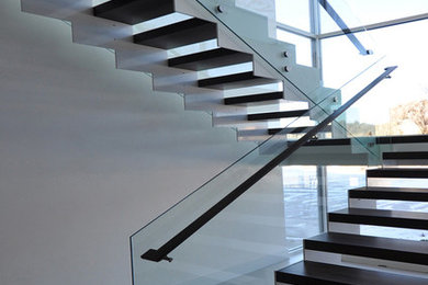 Staircase - modern staircase idea in Albuquerque