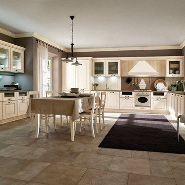 Traditional L shape light wood kitchen