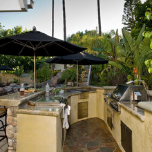 outdoor kitchen