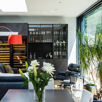 Modern Dark & Dramatic Kitchen in East Sheen