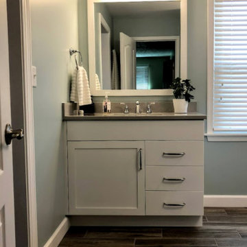 Hunters Run Master Bathroom