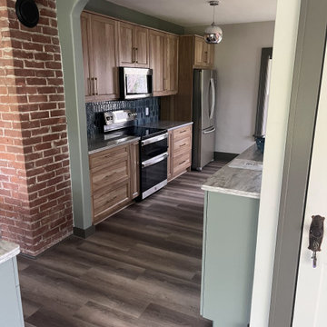 Spacious & Stylish: Kitchen Remodel with Two-Tone Cabinets