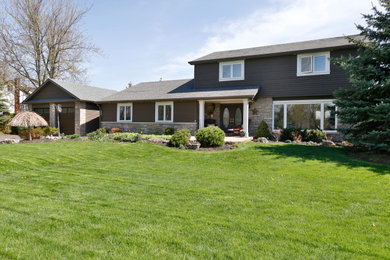 Exterior home idea in Toronto