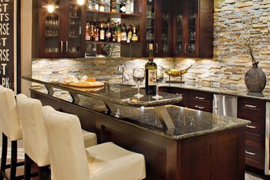 This is an example of a modern home bar in Miami.