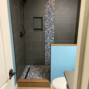 Mauws Bathroom
