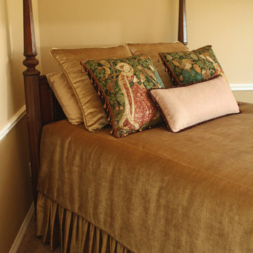 Bedding & Pillows