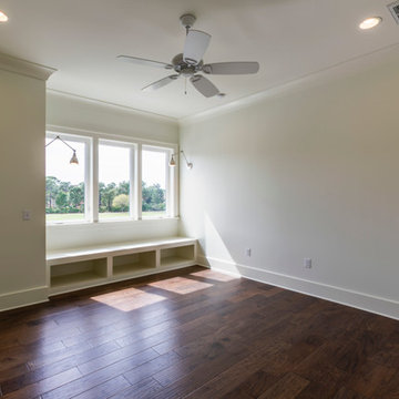 Beautiful Golf Course/Lakefront home in Regatta Bay Golf and Yacht Club