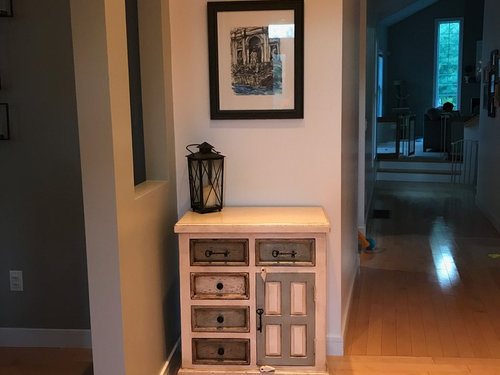 How to decorate my entryway table?