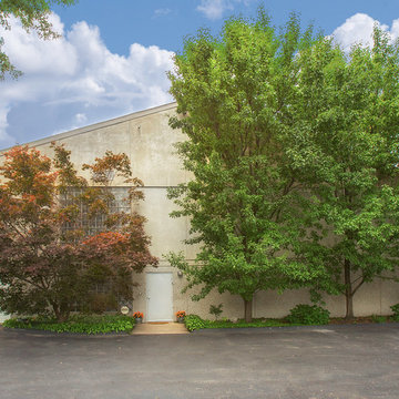 Studio Loft Space, concrete building.