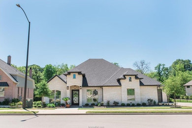 1415 Royal Adelade Dr