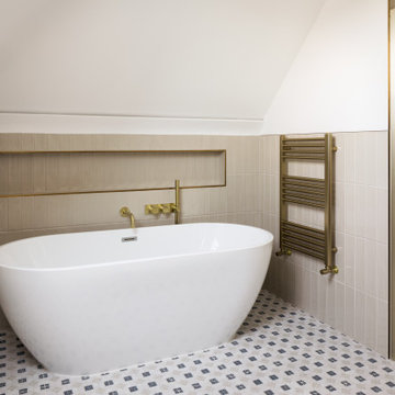 Seymour Road Loft Conversion – Ensuite with Freestanding Bath
