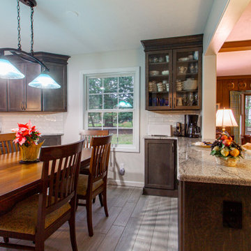 Spacious Eat In Kitchen in Rocky River