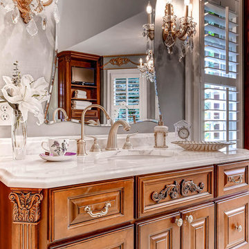 Refined Elegance in an Expansive Master Bath