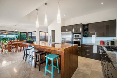 Design ideas for a modern kitchen in Wollongong.