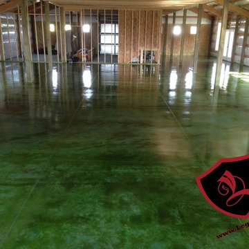 Leggari chemical stains on concrete floors