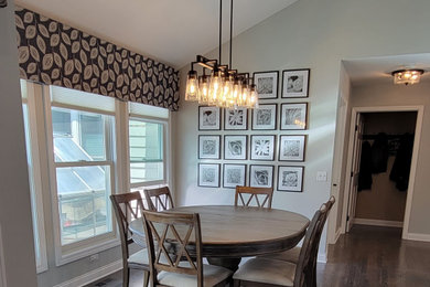 Inspiration for a transitional dining room remodel in Chicago