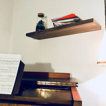 Etagère en noyer pour Jean