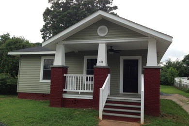 Home design - craftsman home design idea in Charlotte