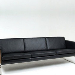 Wegner: JH Sofa Reproduction - Sofas