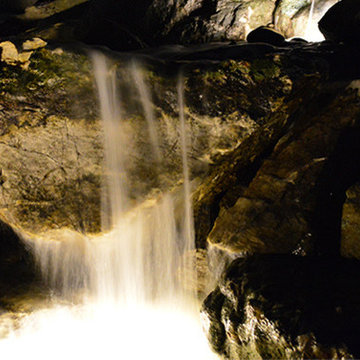 LED lighting for ponds and waterfalls
