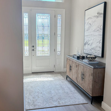 Blending Past and Present for a Fresh Transitional Design